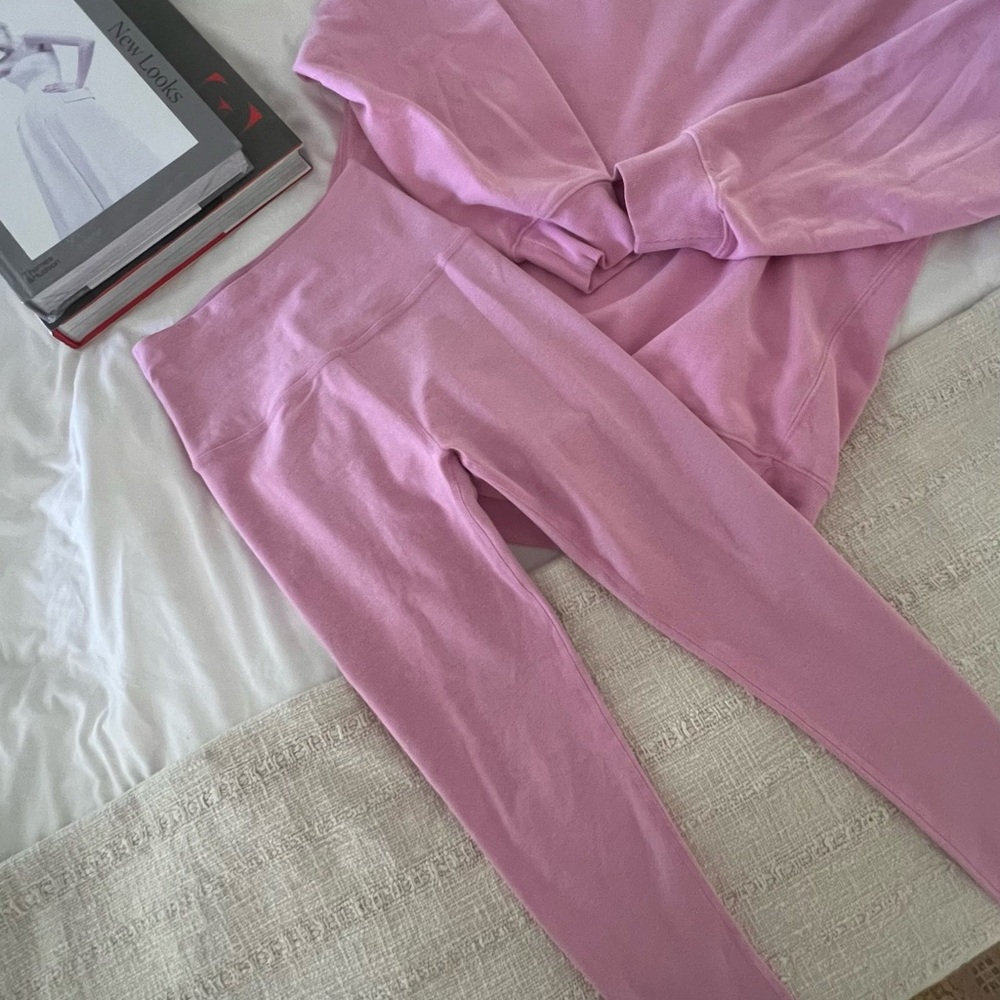 Beyond Yoga Lavender Leggings